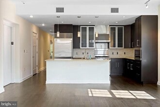 Building Photo - 1610 N Queen St