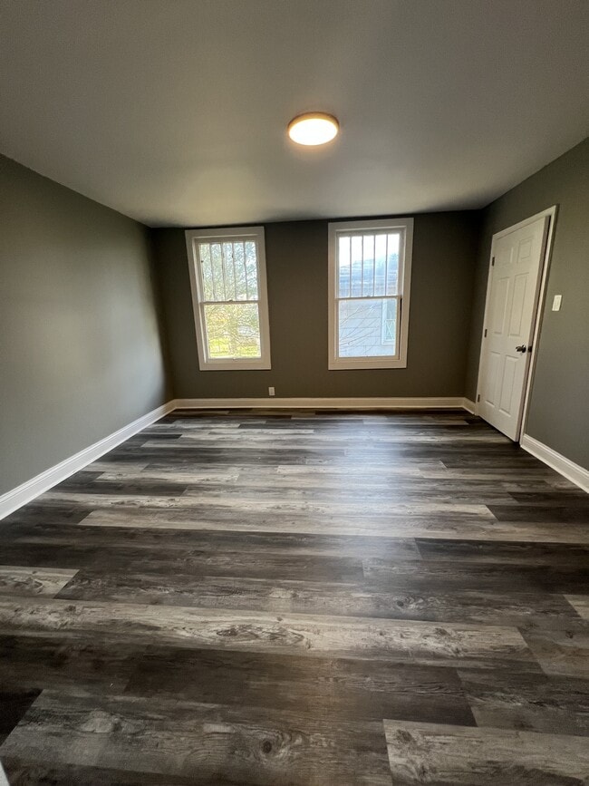 Building Photo - 1218 E 35th St