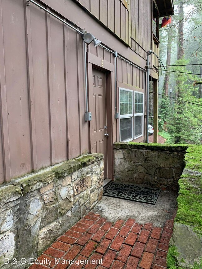 Building Photo - 17910 Old Monte Rio Rd