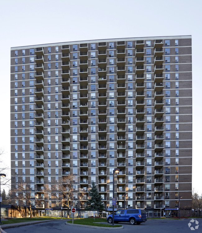 Building Photo - Riverbank Apartments