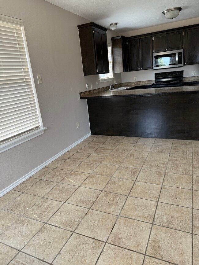Dining area - 3419 Rice St