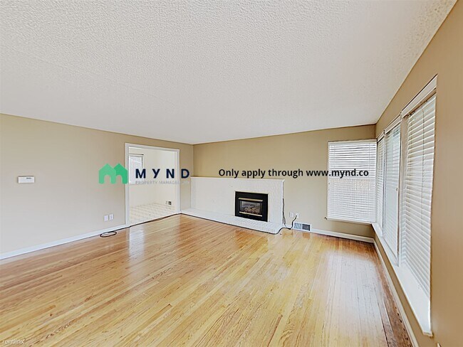 Foto del edificio - 3 br, 1 bath House - 1623 106th Ave SE