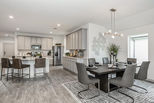 Foto del edificio - 7910 Elm Birch Ln