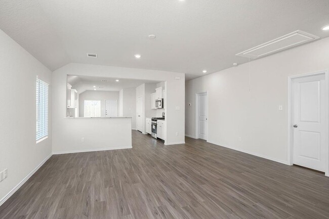 Building Photo - 3302 Yellow Rose Dr