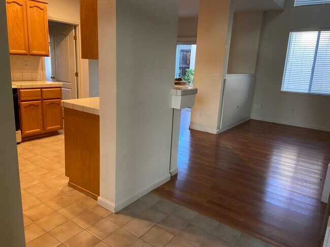 Foto del edificio - 652 Daventry Ct