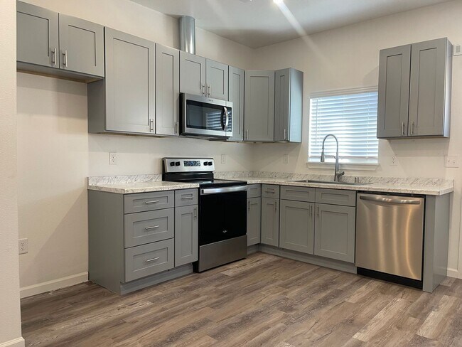 Building Photo - AVAILABLE NOW!! FULLY REMODELED LARGE 2 BE...