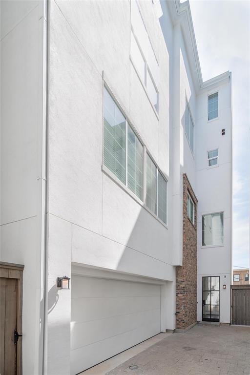 Building Photo - 3821 N Braeswood Blvd