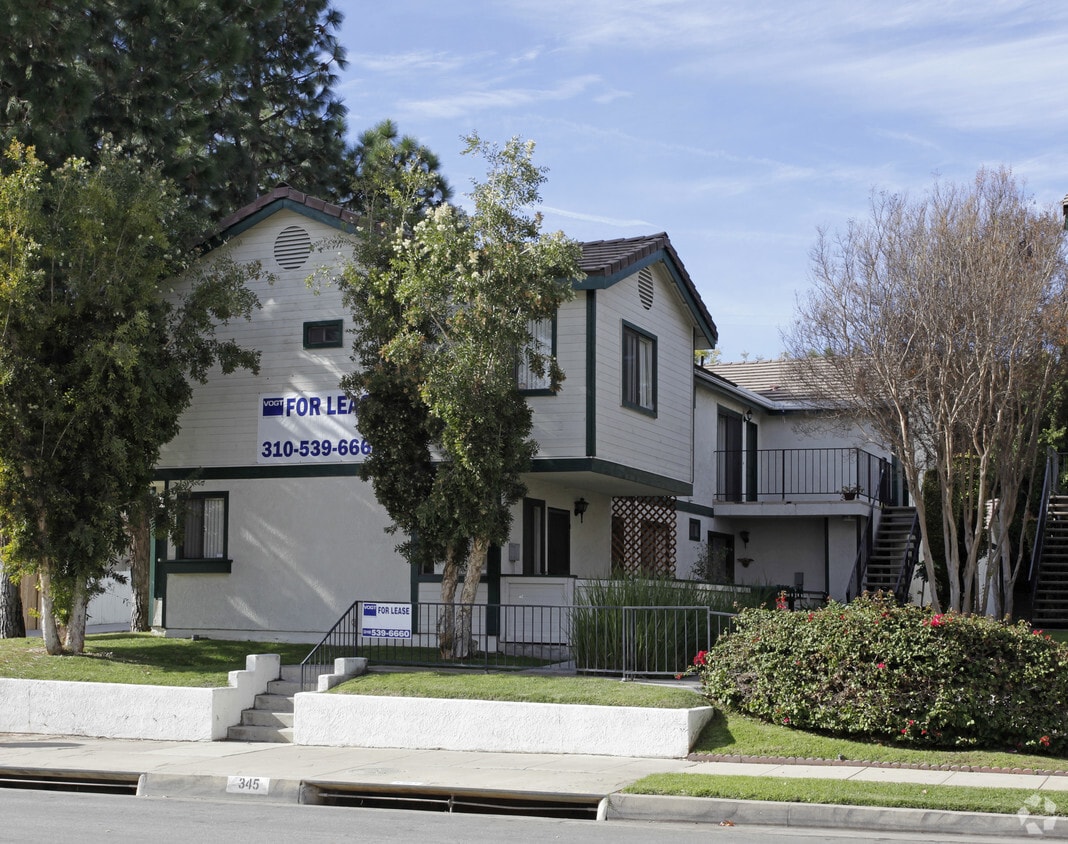 Park View Apartments in Brea, CA