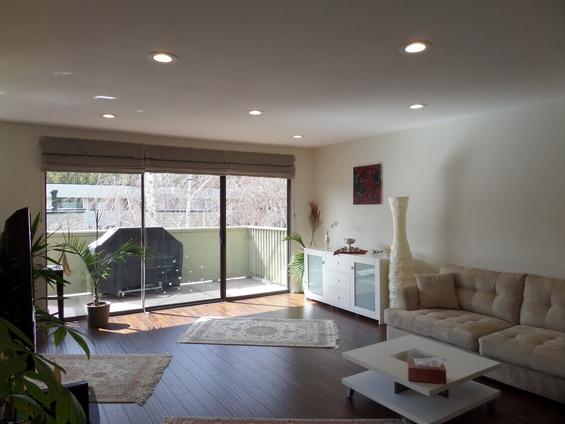 Foto principal - 2353 Sharon Rd