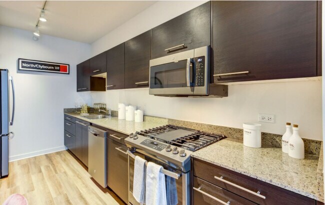 Foto del edificio - 1561 N Fremont St