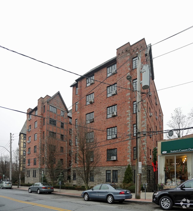 Building Photo - White Hall Apartments