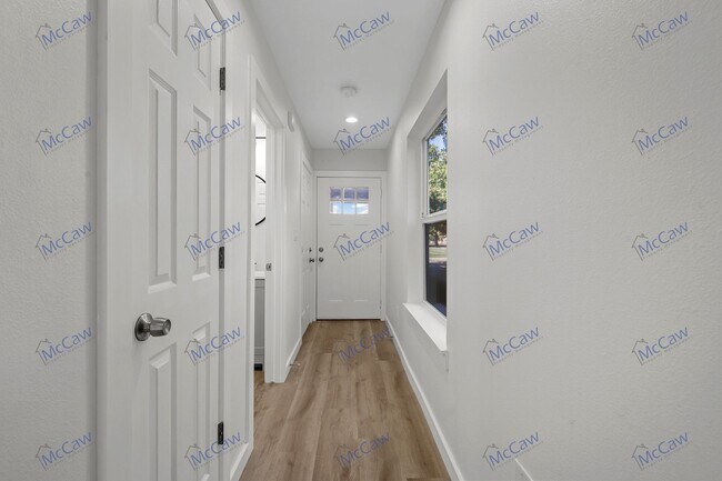 Building Photo - Contemporary 2023-Built 3/2.5 Duplex in Ne...