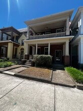 Building Photo - 2309 Grove Ave