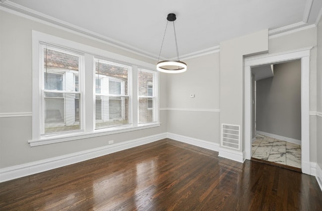 Foto del edificio - 7548 S Harvard Ave