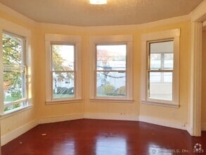 Building Photo - 985 Whalley Ave