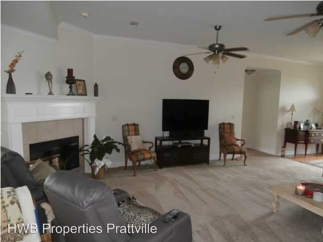 Building Photo - 580 Stonegate Trl
