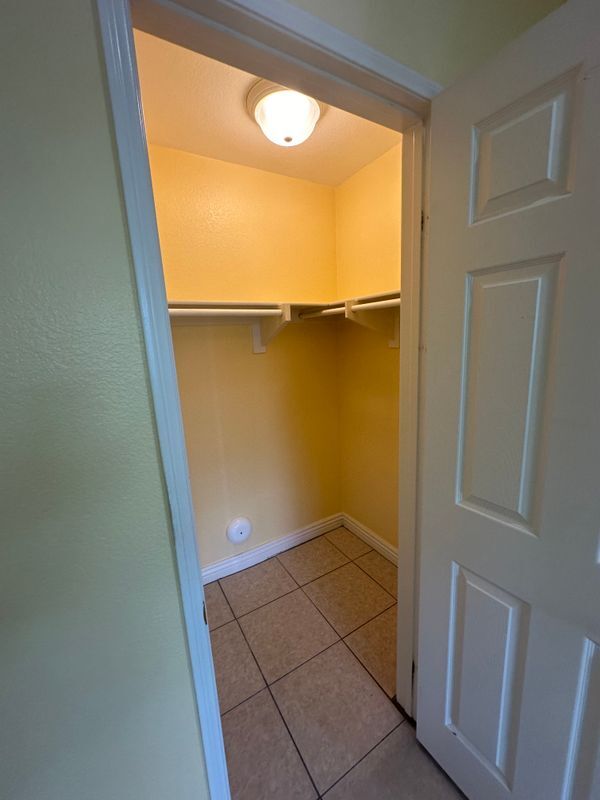 Foto del edificio - 6262 Micah St