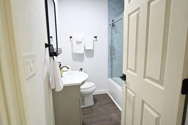 Foto del edificio - 59 Hope Dr