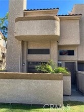 Building Photo - 2046 S Bon View Ave