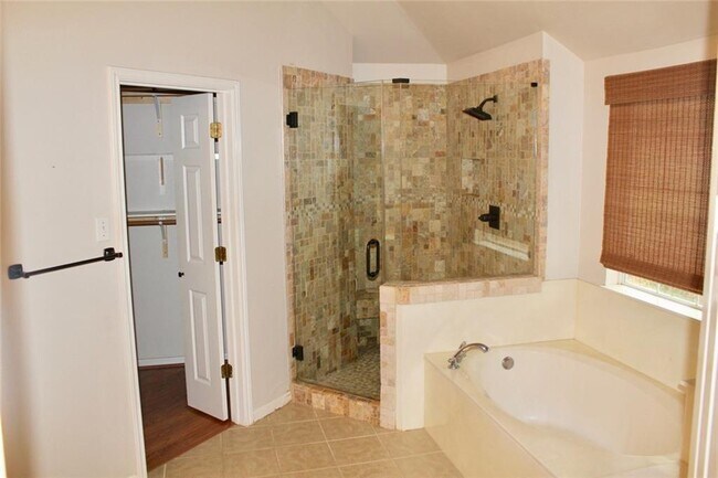 Building Photo - 111 Kaena Ln