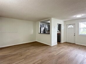 Building Photo - 5661 SW 36th Ct