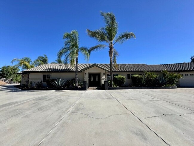 Building Photo - Welcome to this stunning upgraded ranch-st...
