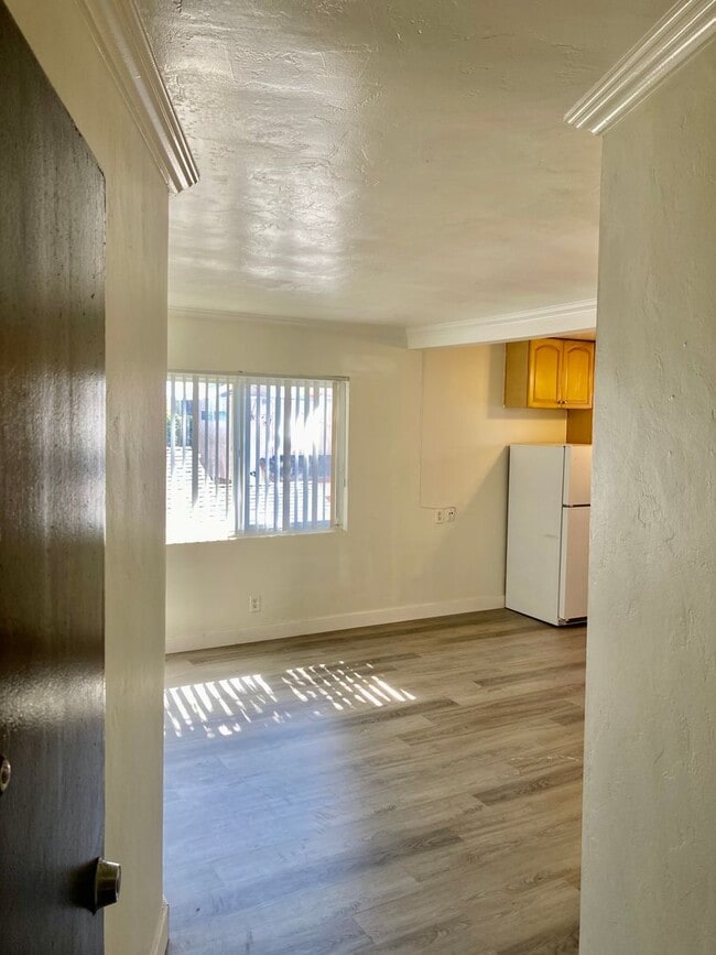 Foto del edificio - 50% OFF FIRST MONTH! Studio in Pacific Beach Apartment Community