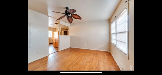 Foto del edificio - 2310 NW Lincoln Ave
