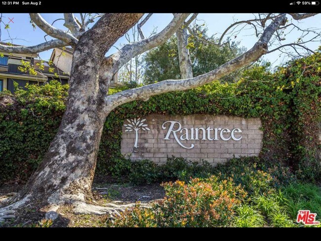 Building Photo - 8215 Raintree Cir