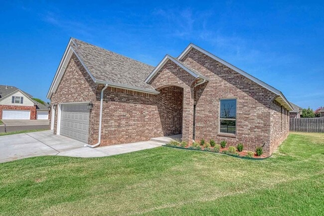 Building Photo - Brand New Construction in Siena Springs!