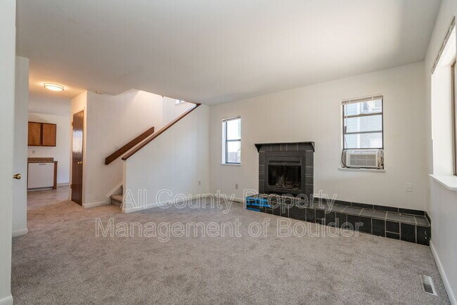 Building Photo - 6489 Barnacle Ct