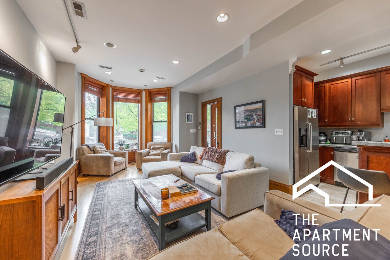 Foto principal - 2052 N Cleveland Ave