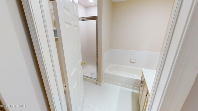 Building Photo - 1135 Roseberry Ct