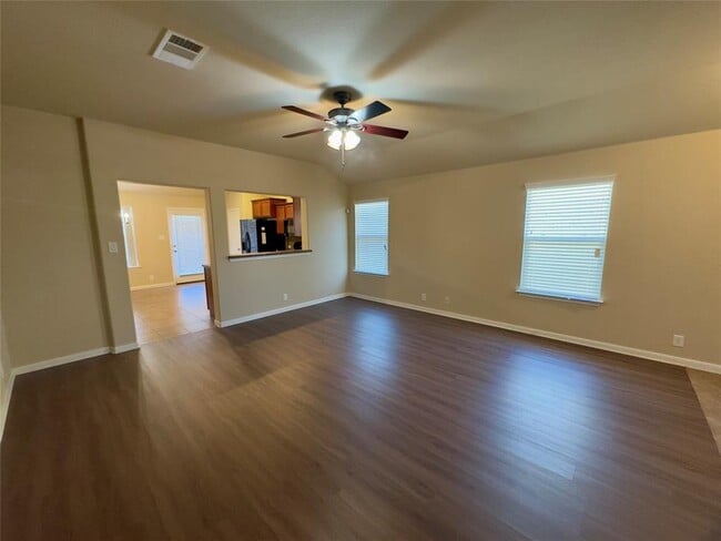 Building Photo - 315 Wildcat Dr