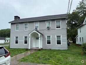 Building Photo - 19 Broadhead St