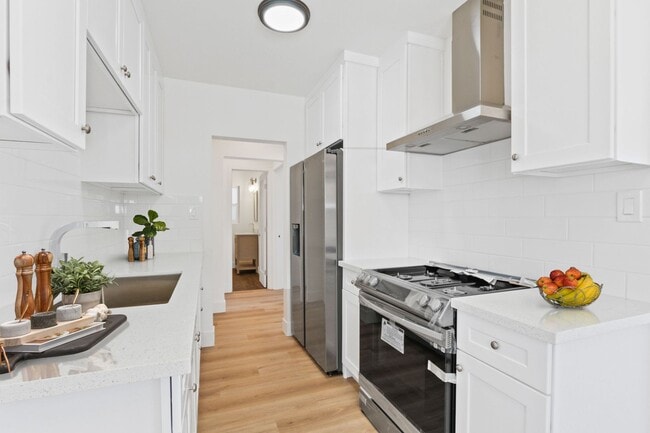 Photo - 152 S Alvarado St Apartment