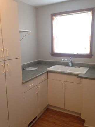 Alt view kitchen - 245 N Seminary St Apartments