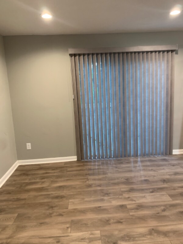 Building Photo - 3510 Windermere Dr