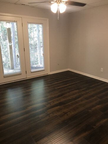 Building Photo - 4152 Cherrywood Dr