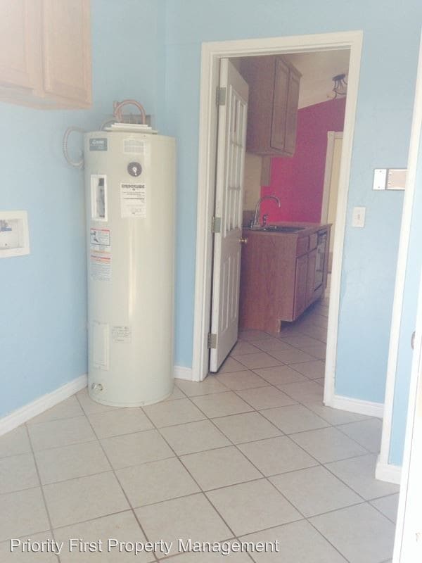 Foto del edificio - 2 br, 1 bath House - 1015 N 3000 W