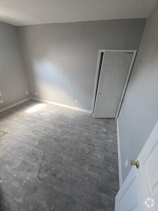 Building Photo - 229 N 26th St