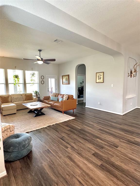 Foto del edificio - 272 Rimrock Ct