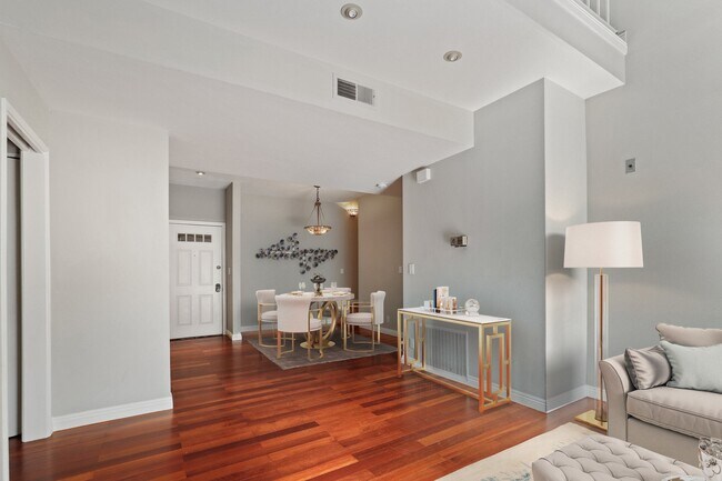 Dining Area - 330 Cordova St
