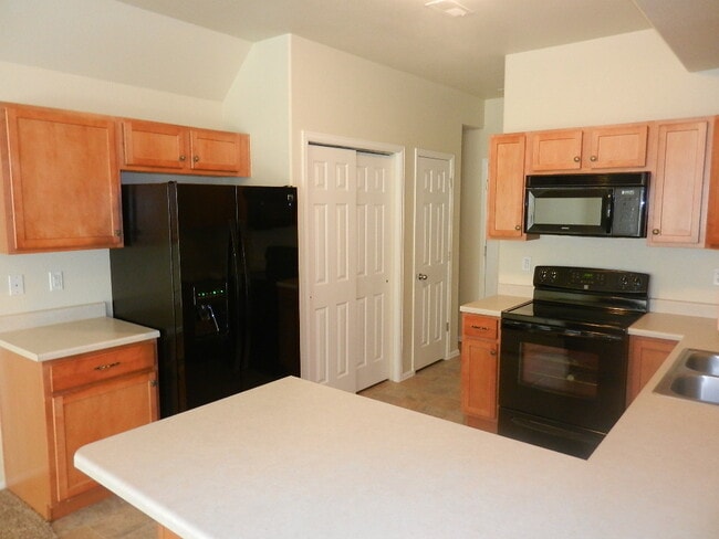 Building Photo - 608 Hailey Glenn Vw