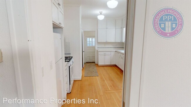Building Photo - 5 br, 3 bath House - 43 Ladd Street