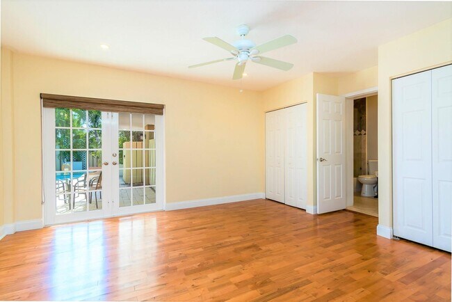 Foto del edificio - 2213 NE 16th St