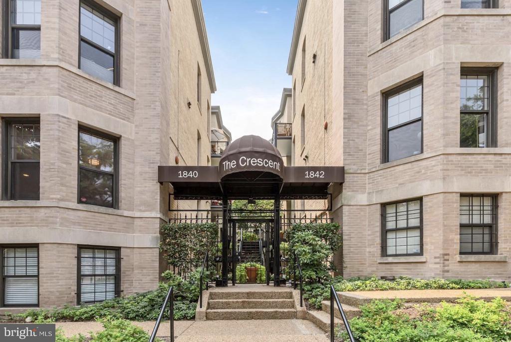 Foto principal - 1842 California St NW