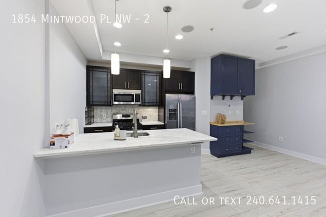 Building Photo - 1854 Mintwood Pl NW