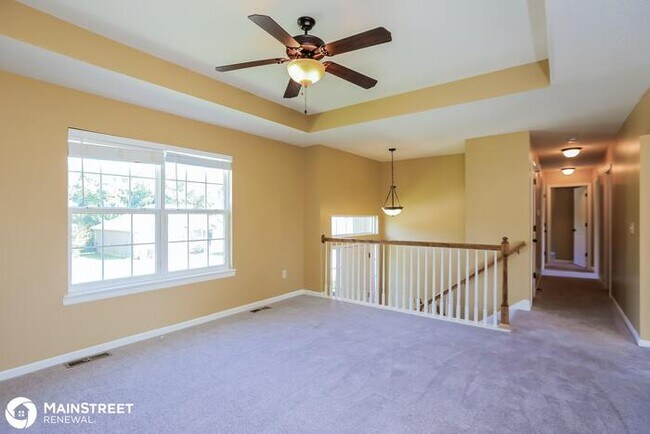 Building Photo - 1603 NW Hilltop Ln