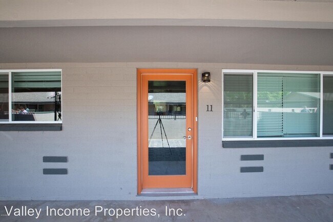 Building Photo - 3024 N 39th St